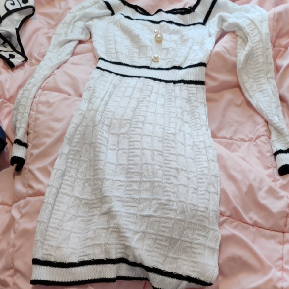 Elegant White and Black Knit Dress